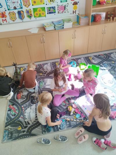 PRVNÍ DNY V ŽABIČKÁCH