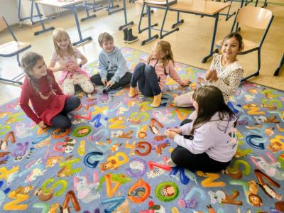 DRAMAŤÁČEK - ŘÍJEN