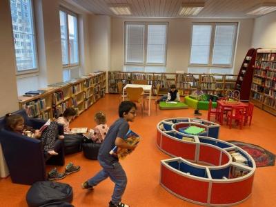 3. KNIHOVNA se Sovičkami