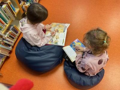 3. KNIHOVNA se Sovičkami