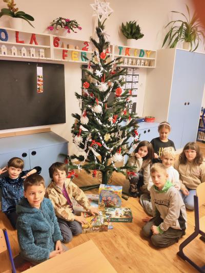 JEŽÍŠEK V KUŘÁTKÁCH