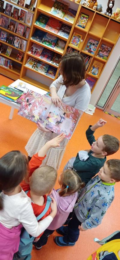 Seznamování s knihovnou