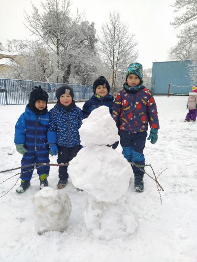 Radovánky na sněhu