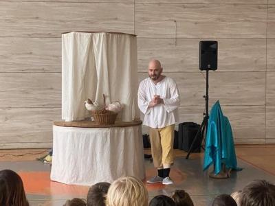 Plaváček - divadýlko u nás v družině