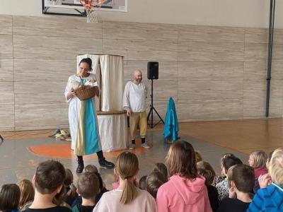 Plaváček - divadýlko u nás v družině