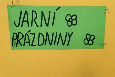 POHLEDNICE Z JARNÍCH PRAZDNIN