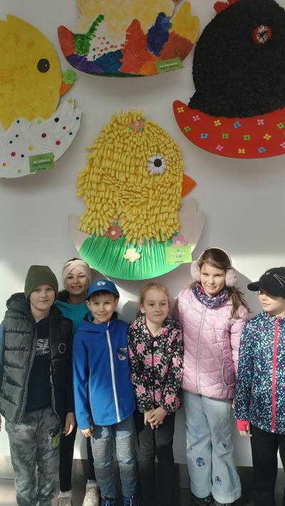 Výstava velikonočních kuřátek v OC Krakov