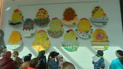 Výstava velikonočních kuřátek v OC Krakov