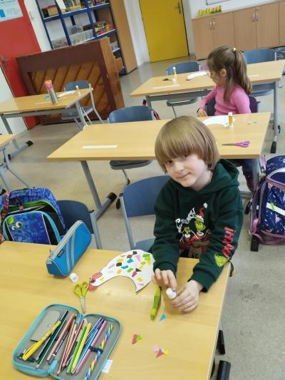 30.3.2026 ŠIKOVNÉ RUČIČKY - VELIKONOČNÍ SLEPIČKA