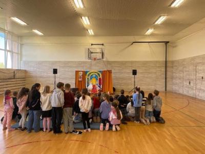 Čertova lest - divadlo